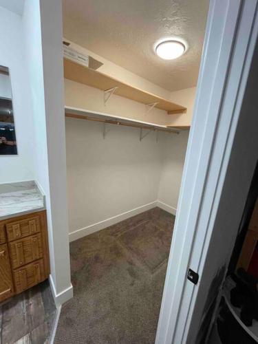 Secluded Riverside Farm House - Near Sand Dunes Secluded Riverside Farm House - Near Sand Dunes