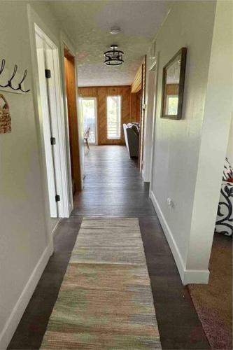 Secluded Riverside Farm House - Near Sand Dunes Secluded Riverside Farm House - Near Sand Dunes