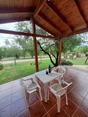 Cabañas Rosaditas (Cabanas Rosaditas) in La Poblacion - Traslassierras