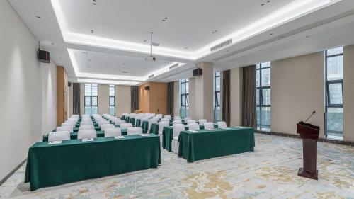 홀리데이 인 익스프레스 황시 치후 호수 바이 IHG - 회의실/연회장