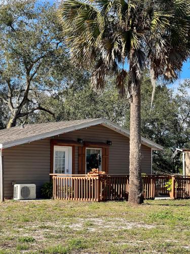 Kilátás, The Lake Alfred Citruswood Cabin in Auburndale (Florida)