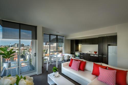 2 bedrooms, 4 beds