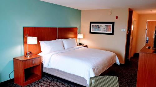 Holiday Inn Express & Suites Jacksonville South - I-295, an IHG Hotel