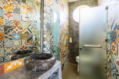 Three-Bedroom Villa image 10