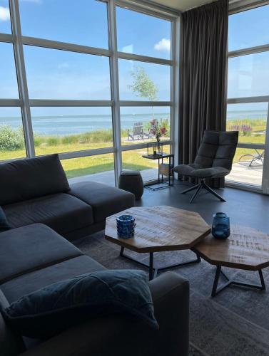 Enkhuizer Strand Chalet Seestern Erste Reihe Hausnr 230 in Boerenhoek Molenweg Burgwal