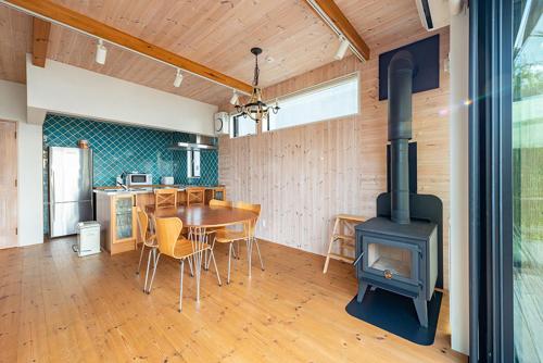 Minami Hayama Seaside Cabin -南葉山シーサイドキャビン-