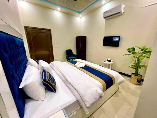 Prime Hotel Johar Town - image 8