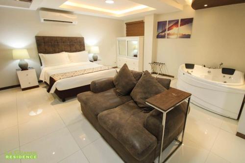 room detail thumbnail 0