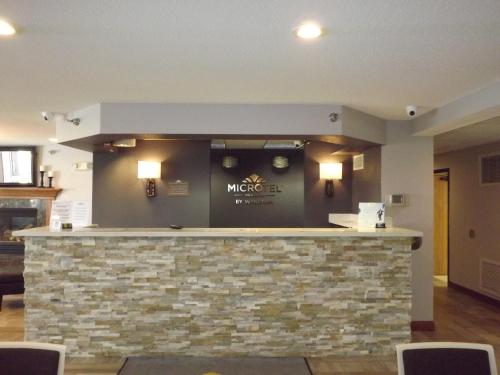 MICROTEL Inn and Suites - Ames