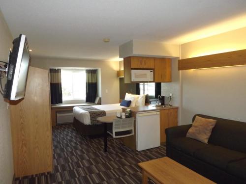 MICROTEL Inn and Suites - Ames