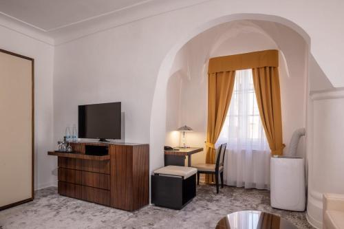 Bellevue Hotel Český Krumlov - image 2