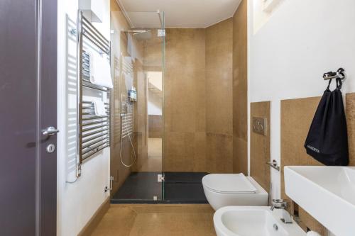 1 Bedroom Apartment with Sofa Bed - Duplex - No Kitchen image 2