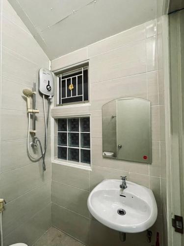 An An House Room Type - Double Room with Private Bathroom