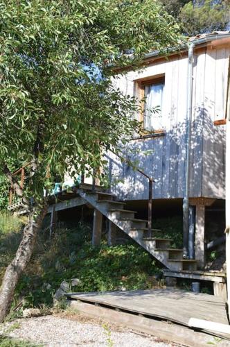 Chalet, quiet, with view and pool (at summertime) in Ventenac-Cabardes