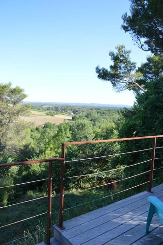Rõdu/terrass, Chalet, quiet, with view and pool (at summertime) in Ventenac-Cabardes