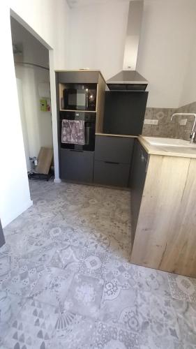 Le Maricou 120m2 totalement rénové terrasse 40m2 (Le Maricou 120m2 totalement renove terrasse 40m2) in 迪瓦地區沙蒂隆