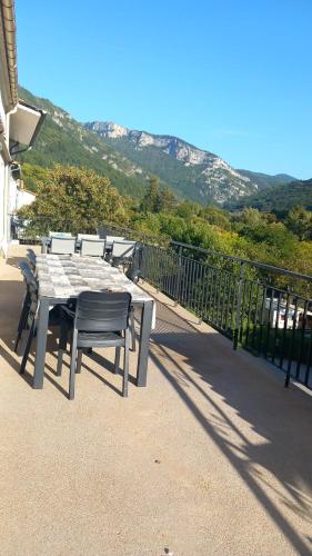 Le Maricou 120m2 totalement rénové terrasse 40m2 (Le Maricou 120m2 totalement renove terrasse 40m2) in 迪瓦地區沙蒂隆