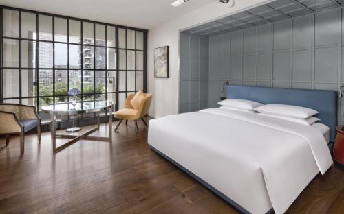 Hotel Kapok Shenzhen HouHai (Close to Shenzhen Bay)