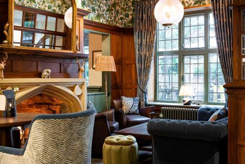 Innkeeper's Lodge Weybridge - image 11