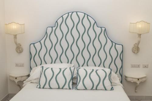 Superior Double Room image 8