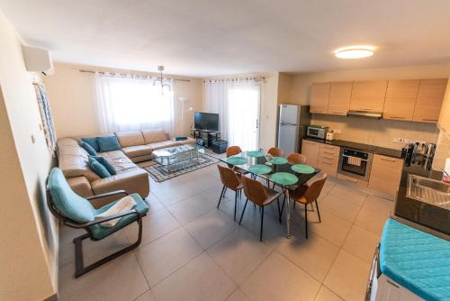 3 bed, Kapparis, Thea - 3A