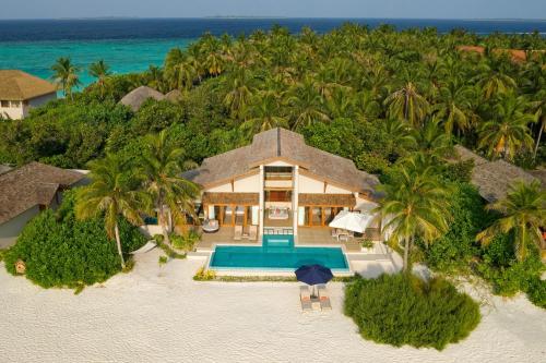 Emerald Faarufushi Resort & Spa