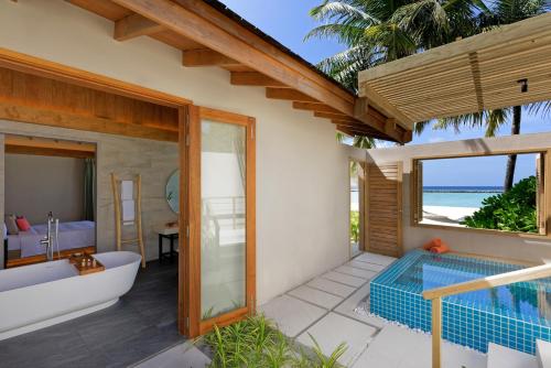 Kilátás, Emerald Faarufushi Resort & Spa – Deluxe All Inclusive in Raa-korallzátony
