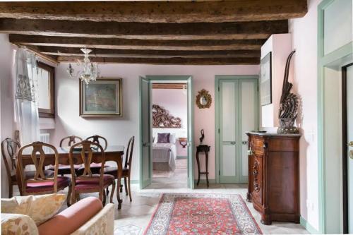 Biennale, Corte dell' Angelo, una casa romantica, Venedig