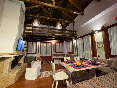 Traditional residence in Arachova center