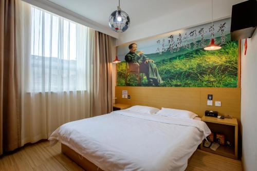 Happy Dragon Alley Hotel-In the city center with big window&free coffe, Fluent English speaking,Tourist attractions ticket service&food recommendation,Near Tian Anmen Forbiddencity,Near Lama temple,Easy to walk to NanluoAlley&Shichahai