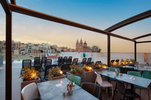 beranda/teres, Pergola Hotel & Spa in Mellieha