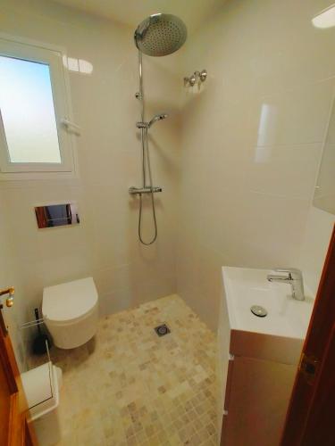 Two-Bedroom Villa image 10