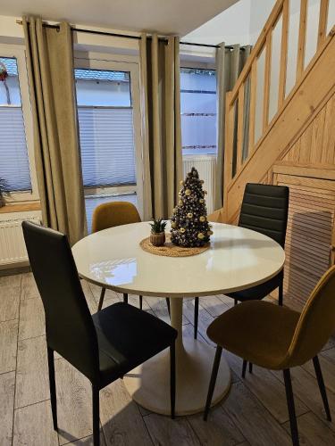 Fasilitas, Apartamenty "Hubertówka" (Apartamenty "Hubertowka") in Zielona Gora