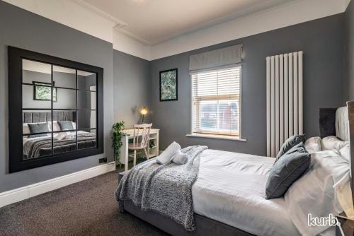 Carlton Hill House - 5 Bedroom House with Parking in 蓋德靈