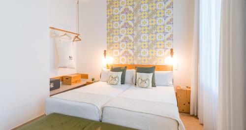 Superior Room image 6