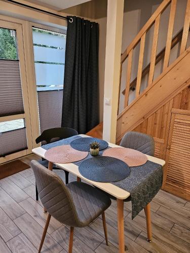 Fasilitas, Apartamenty "Hubertówka" (Apartamenty "Hubertowka") in Zielona Gora