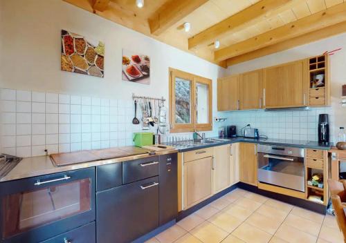 Chalet authentique avec magnifique vue in 克雷敘