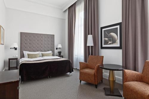 Elite Hotel Knaust - image 9