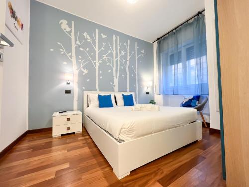 UNIQUE House - 3 Bedrooms & 2 Bathrooms with 4 Beds - 100 meters to the Metro A, Rzym (zdjęcie 4)