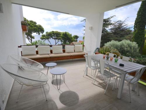 Apartamento Reformado en Aiguablava con Terraza - ES-226-32