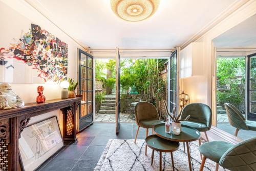 Chic Apartment South Paris • 90 m² up to 8 persons • Villa des Ammonites