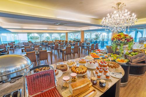 Hotel Village Premium Campina Grande - 레스토랑