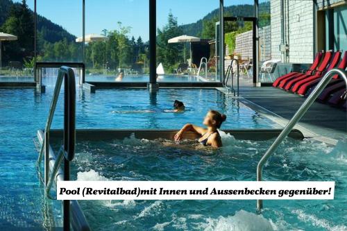 "Kuckucksnest" Hallenbad Freibecken Massagen nebenan