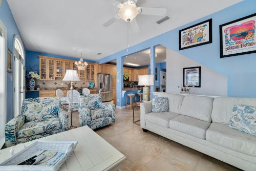 My Friend's Place East image