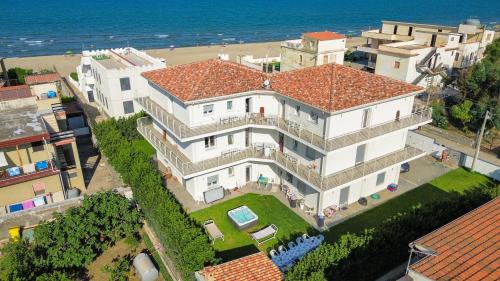 Eclisse House - close to the beach