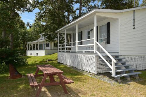 A szálláshely kívülről, Auberge Sur Mer Charlevoix in St-Simeon (QC)