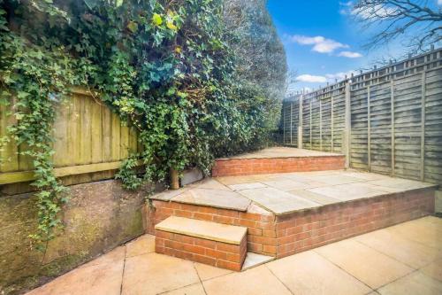 The Home on The Hill The Home on The Hill