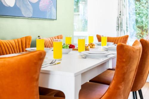 The Home on The Hill The Home on The Hill