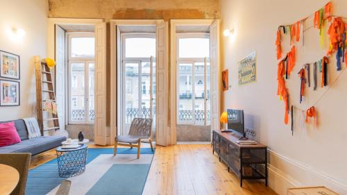 Eccentric Mouzinho Mezzanine by LovelyStay, Porto