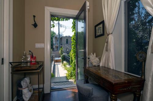 Suite with Terrace image 2